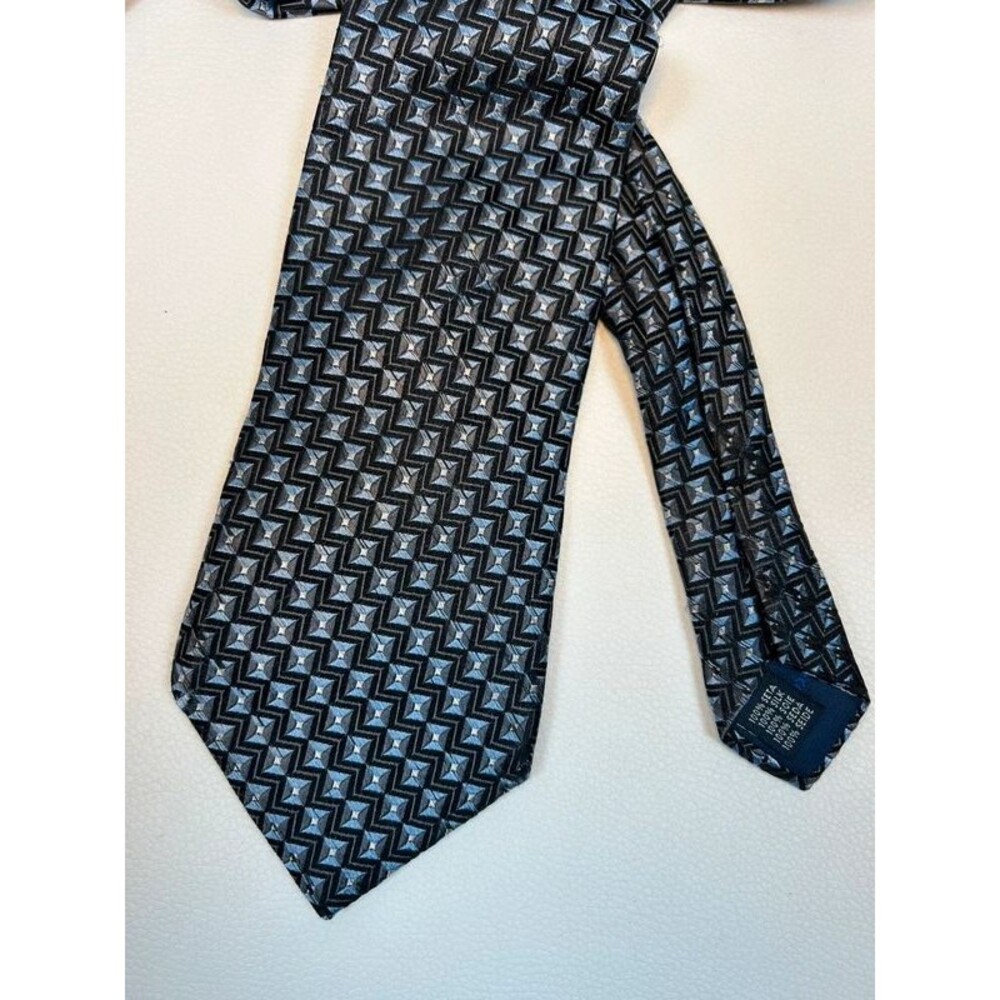 Saddlebred Men's 100% Silk Woven Geometric Tie Black Blue Gray Logo Pointed